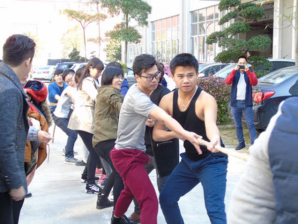 比出團結(jié)，賽出風(fēng)采——牧童拔河比賽 