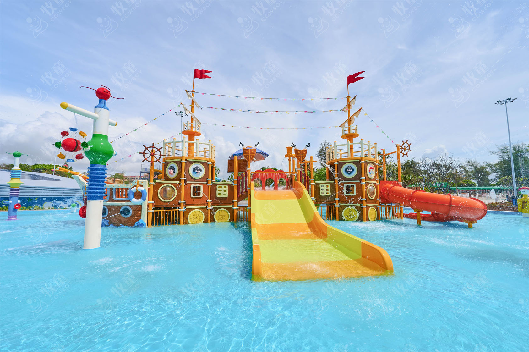 選擇水上樂園設(shè)備需要注意什么？